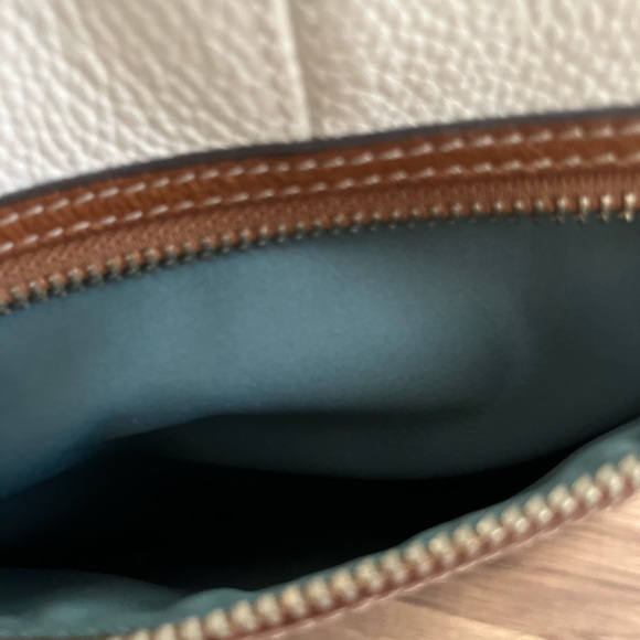 Coach - Picture 7 of 8